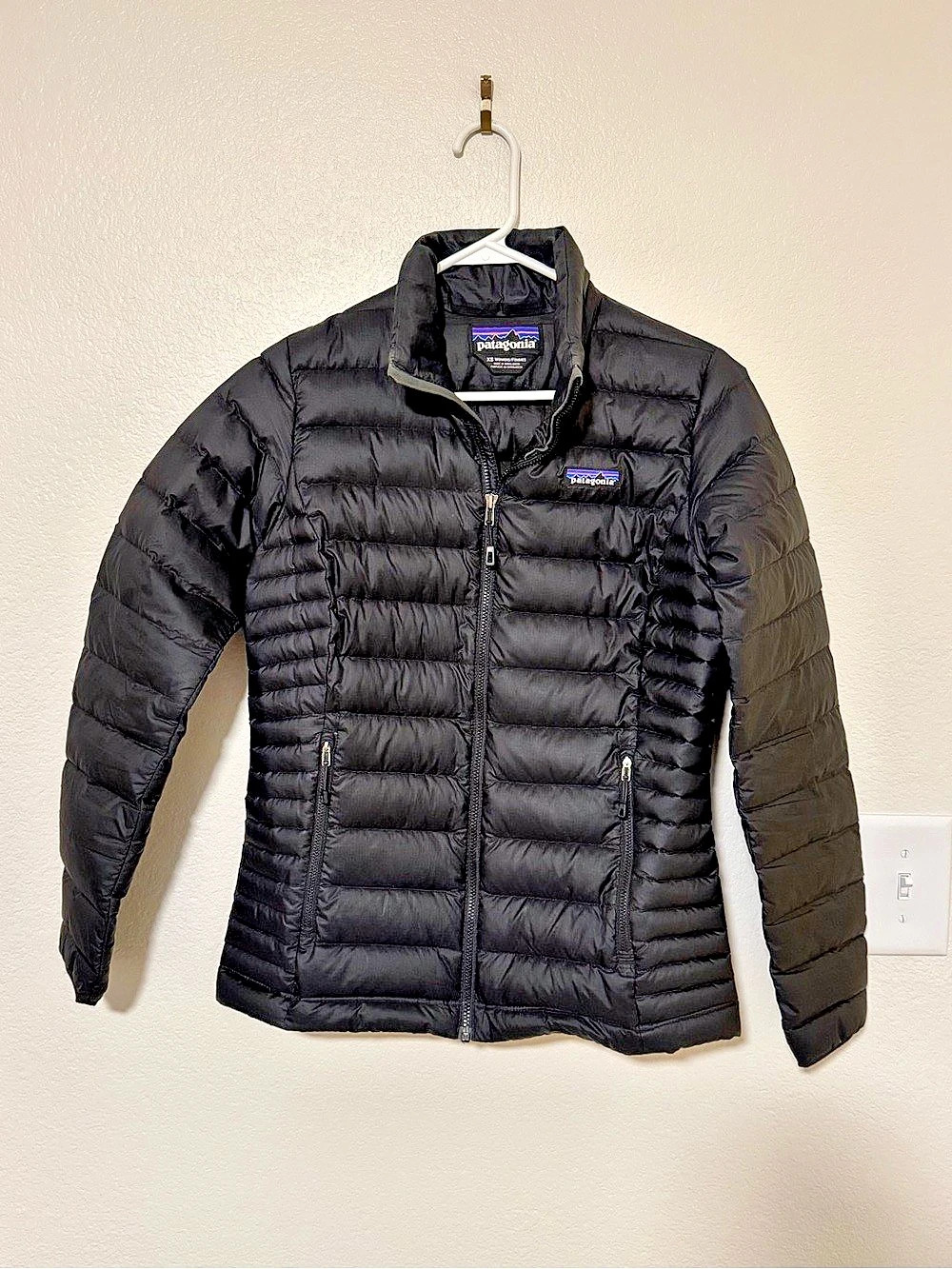 Patagonia Down Sweater Jacket Women's Black Puffer Jacket XS